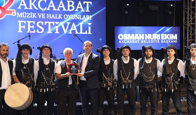 32'İNCİ ULUSLARARASI AKÇAABAT MÜZİK VE HALK OYUNLARI FESTİVALİ SONA ERDİ