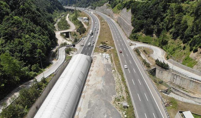 BOLU DAĞI TÜNELİ İSTANBUL İSTİKAMETİ 50 GÜN TRAFİĞE KAPATILIYOR