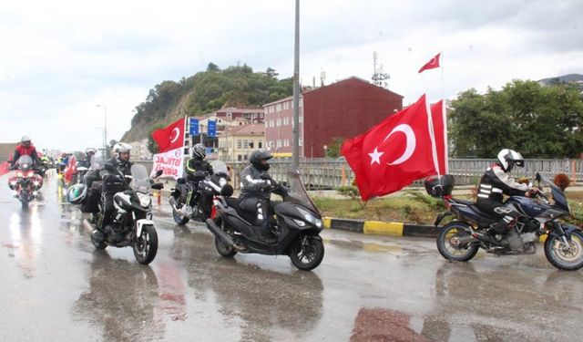 İSTİKLAL YOLUNDAN MOTORLARLA GEÇTİLER