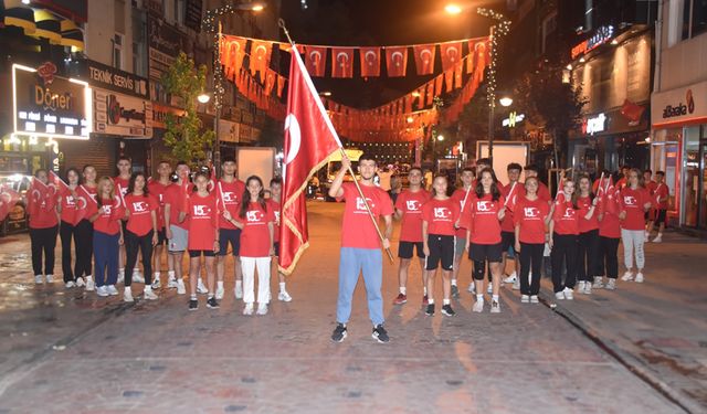 "SANCAK KOŞUSU" DÜZENLENDİ