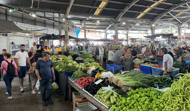 ZONGULDAK'TA HALK PAZARINDA FİYATLAR YÜKSEDİ