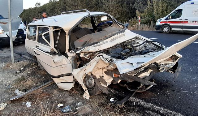 BOLU-MUDURNU YOLUNDA FECİ KAZA, 1 ÖLÜ 1 YARALI