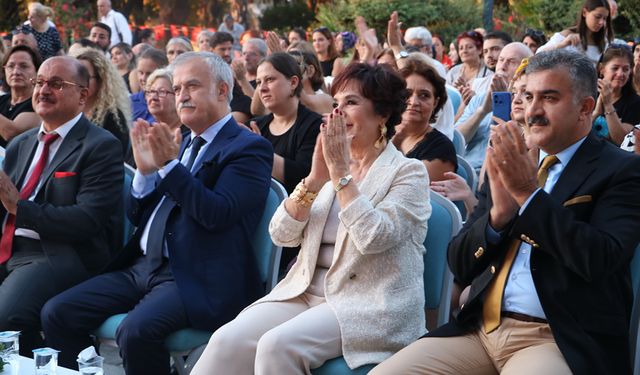 HÜLYA KOÇYİĞİT YENİDEN ZONGULDAK'TA