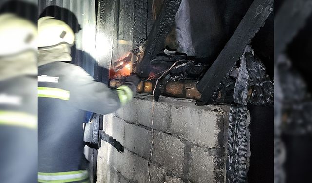 ODUNLUKTA ÇIKAN YANGIN BÜYÜMEDEN SÖNDÜRÜLDÜ