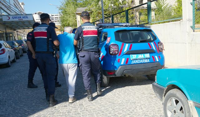 UYUŞTURUCU BAĞIMLISI OĞLUNU BIÇAKLAYARAK ÖLDÜRDÜ