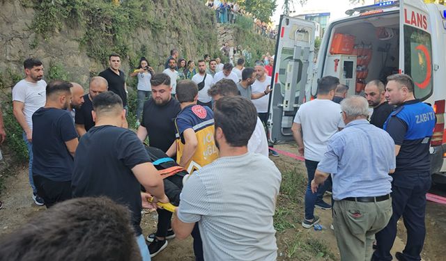 ZONGULDAK'TA FECİ KAZA 1 ÖLÜ 4 YARALI