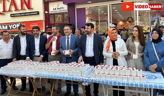 AK PARTİ KARABÜK İL BAŞKANLIĞI KANDİL SİMİDİ DAĞITTI