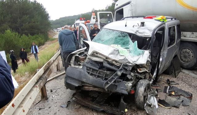 YOLLAR KIRMIZIYA BOYANDI: KAN SANDILAR SALÇA ÇIKTI