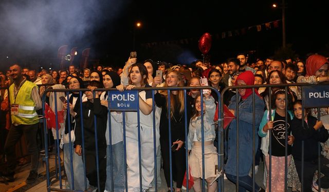 PANAYIRIN SON GÜNÜNDE MUDURNULULAR DOYASIYA EĞLENDİ