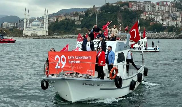 ZONGULDAK'TA RÖMORKOR SU GÖSTERİLERİ YAPIPLDI