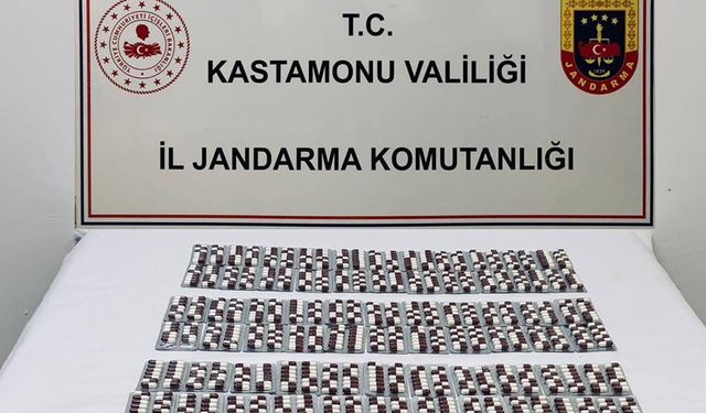 991 ADET SENTETİK HAPLA YAKALANAN ŞAHIS TUTUKLANDI