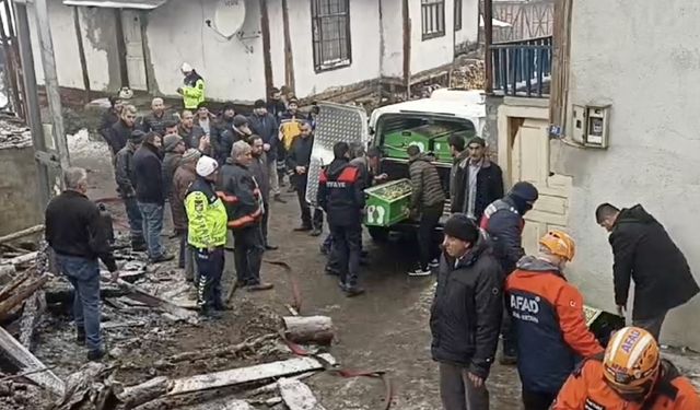 KÜLE DÖNEN EVDE BABA VE OĞLUNUN CANSIZ BEDENLERİNE ULAŞILDI