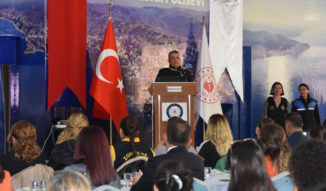 ZONGULDAK'TA "EN İYİ NARKOTİK POLİSİ ANNE" TOPLANTISI YAPILDI