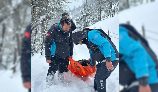 ZORLU  MÜCADELE SONUCU DİYALİZ HASTASI HASTANEYE ULAŞTIRILDI