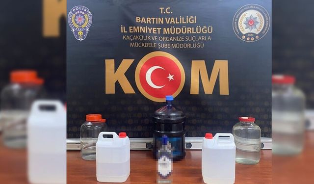 BARTIN'DA 39 LİTRE SAHTE ALKOL ELE GEÇİRİLDİ