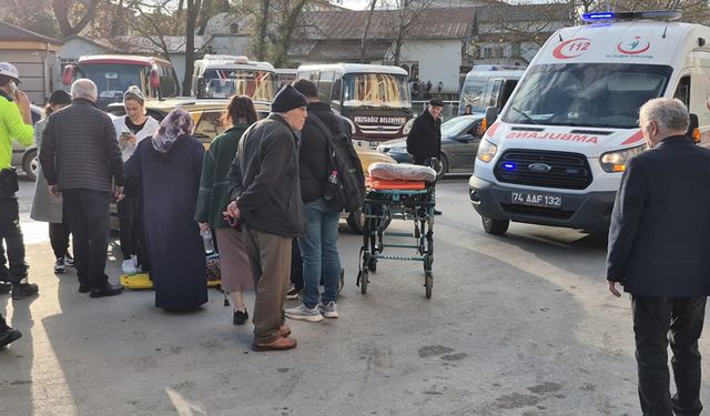 BARTIN'DA OTOMOBİL YAYAYA ÇARPTI 1 YARALI