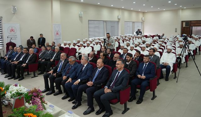 KASTAMONU'DA 101 DİN GÖREVLİSİ MEZUNİYET SEVCİ YAŞADI