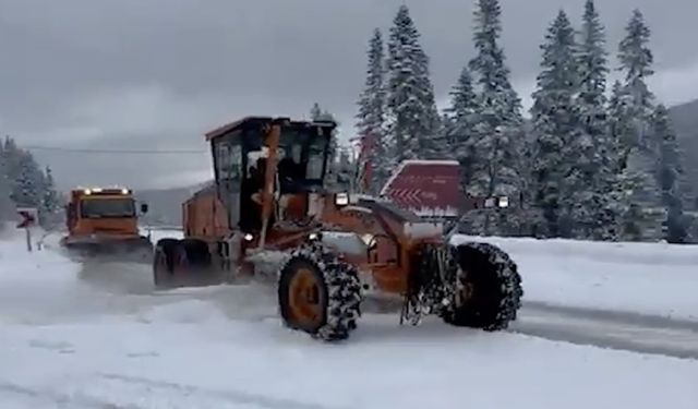 KASTAMONU'NUN YÜKSEK KESİMLERİNDE KAR YAĞIŞI ETKİLİ OLUYOR