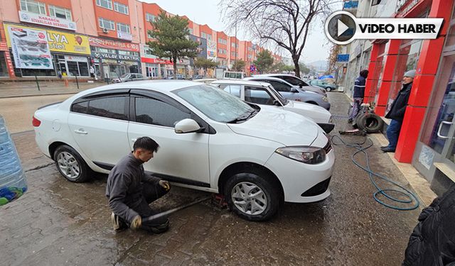 LASTİKÇİLERDE KIŞ MEVSİMİ YOĞUNLUĞU