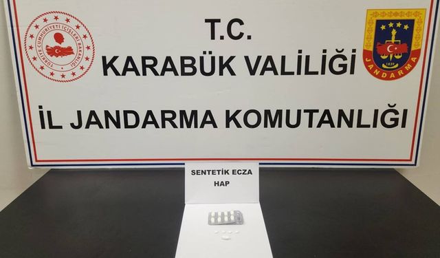 UYUŞTURUCU OPERASYONUNDA 13 SENTETİK HAP ELE GEÇİRİLDİ