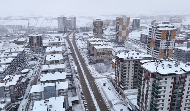 KASTAMONU GÜNE KARLA BAŞLADI