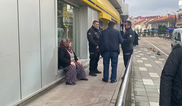 SOSYAL MEDYADAN TANIŞTIĞI KADIN AZ KALSIN DOLANDIRIYORDU