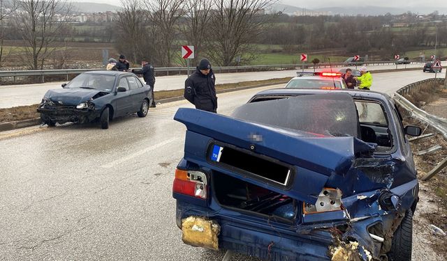 KAZAYA YARDIM ETMEK İSTEDİ KAZAYA KARIŞTI