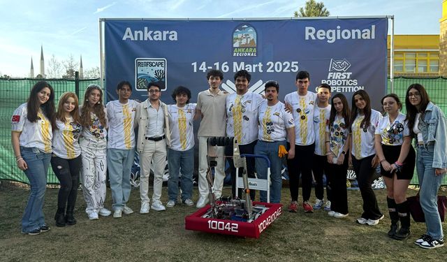 KARABÜKLÜ ÖĞRENCİLER DÜNYA ÜÇÜNCÜSÜ