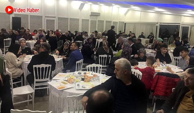 YENİDEN REFAH PARTİSİ İFTARINA YOĞUN İLGİ