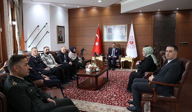ZONGULDAK'TA ŞEHİT AİLELERİNE DEVLET ÖVÜNÇ MADALYASI VERİLDİ