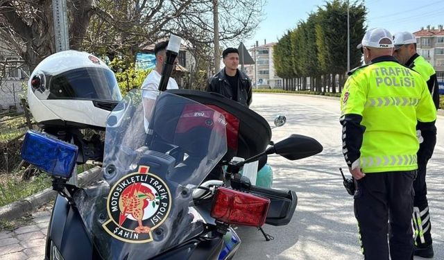 KURALLARA UYMAYAN SÜRÜCÜLERE YAKLAŞIK 10 MİLYON LİRA CEZA
