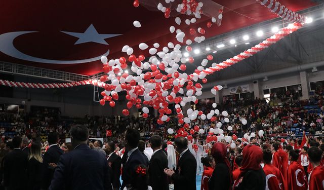 BOLU'DA 23 NİSAN BÜYÜK COŞKU İLE KUTLANDI