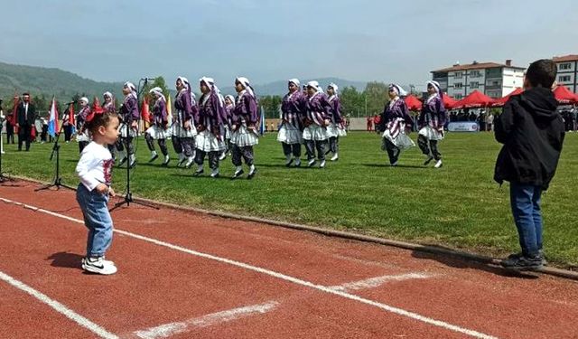 DEVREK'TE 23 NİSAN COŞKUSU