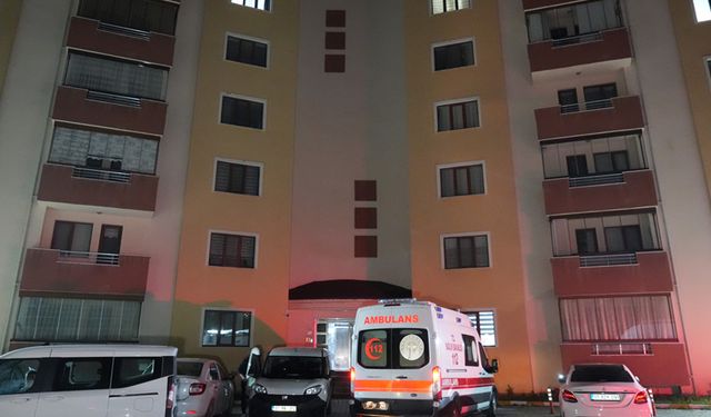 KÖTÜ KOKU İÇİN GİRİLEN EVDE KADIN ÖLÜ BULUNDU