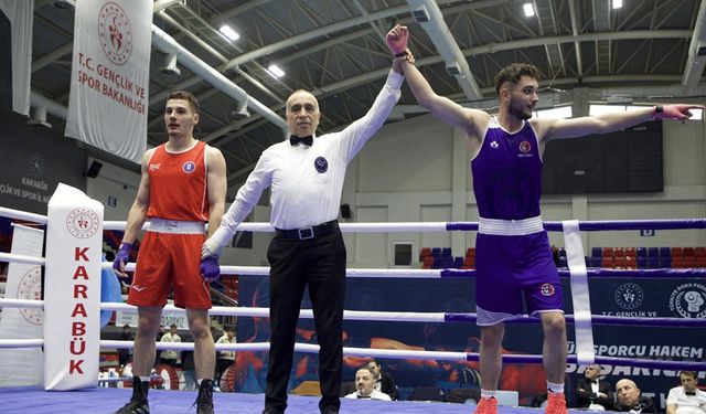 KARABÜKLÜ GENÇ TÜRKİYE BOKS ŞAMPİYONU OLDU