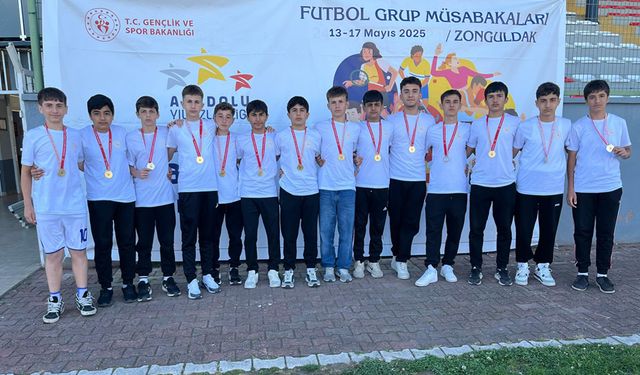 KARABÜK ANALİG FUTBOL TAKIMINDAN BÜYÜK BAŞARI