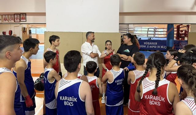 BAŞKAN CIVA’DAN MİLLİ BOKSÖR EDA YENİLMEZ’E ZİYARET