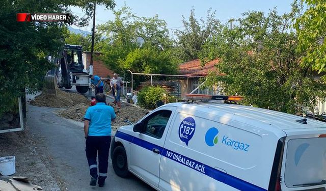 BEŞBİNEVLER’DE DOĞAL GAZ PATLAMASI PANİĞE NEDEN OLDU