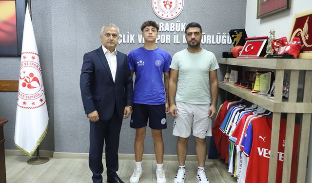 KARABÜKLÜ SPORCU KAHRAMAN YAVUZ TÜRKİYE ŞAMPİYONU OLDU