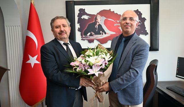 BEUN MÜHENDİSLİK FAKÜLTESİNDE DEVİR TESLİM TÖRENİ
