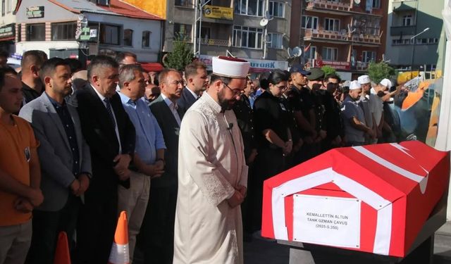 GENÇ YAŞTA HAYATINI KAYBEDEN ASKER SON YOLCULUĞUNA UĞURLANDI