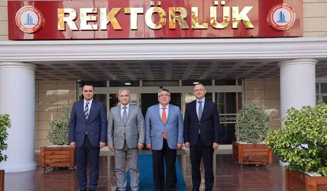 VALİ YARDIMCILARINDAN BEUN REKTÖRÜNE ZİYARET