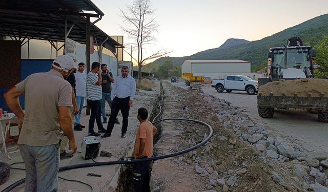 YENİCE'DE SANAYİ SİTESİNDE SU ALTYAPISI ÇALIŞMALARI BAŞLADI