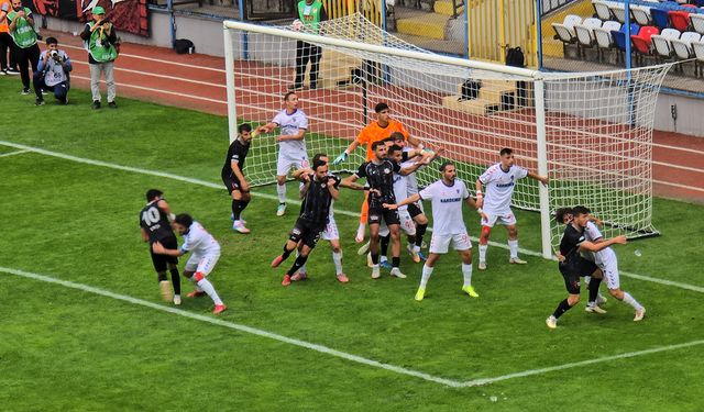 KARABÜK İDMAN YURDU ZONGULDAK MAÇI GOLSÜZ BİTTİ