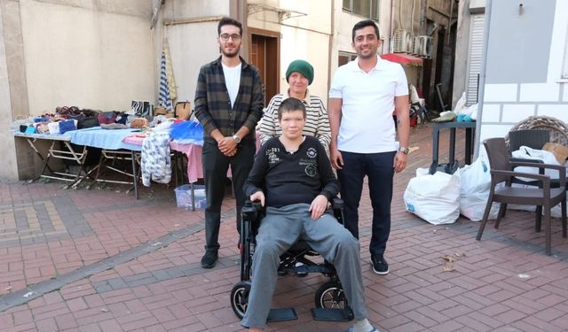 CAM KEMİK HASTASI GENÇ AKÜLÜ SANDALYESİNE KAVUŞTU