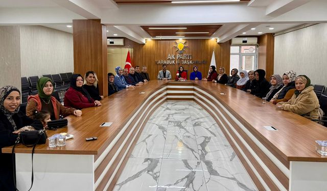 AK PARTİ KADIN KOLLARI'NDAN 25 KASIM MESAJI