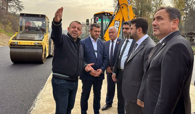 AK PARTİLİ VEKİLLER VE İL BAŞKANI ERGENEKON MAHALLESİ ÇALIŞMALARINI İNCELEDİ