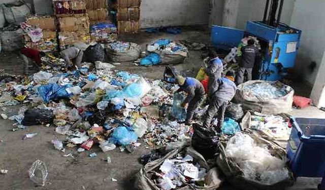 ZONGULDAK'TA BELEDİYELER 162 BİN TON ATIK TOPLADI