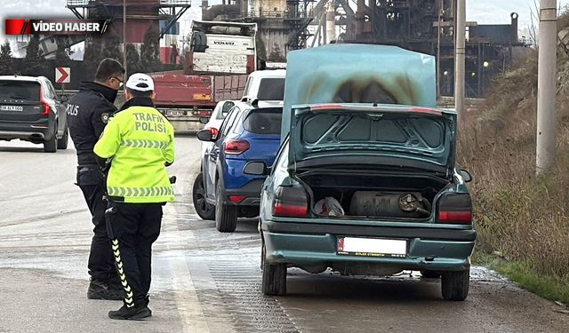 KARABÜK’TE SEYİR HALİNDEKİ OTOMOBİL ALEV ALDI