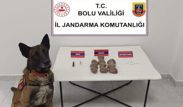 OTOMOBİLE ZULALANMIŞ 2 KİLOGRAM UYUŞTURUCU YAKALANDI